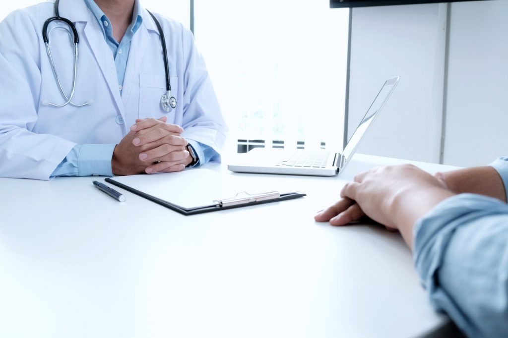 Já se consultou com o urologista este ano